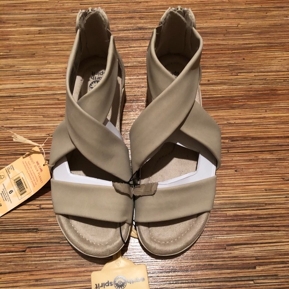 Taupe Earth Spirit Sandal - Picture 1 of 5